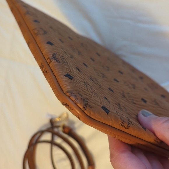 MCM Crossbody 100% Authentic - Picture 6 of 10